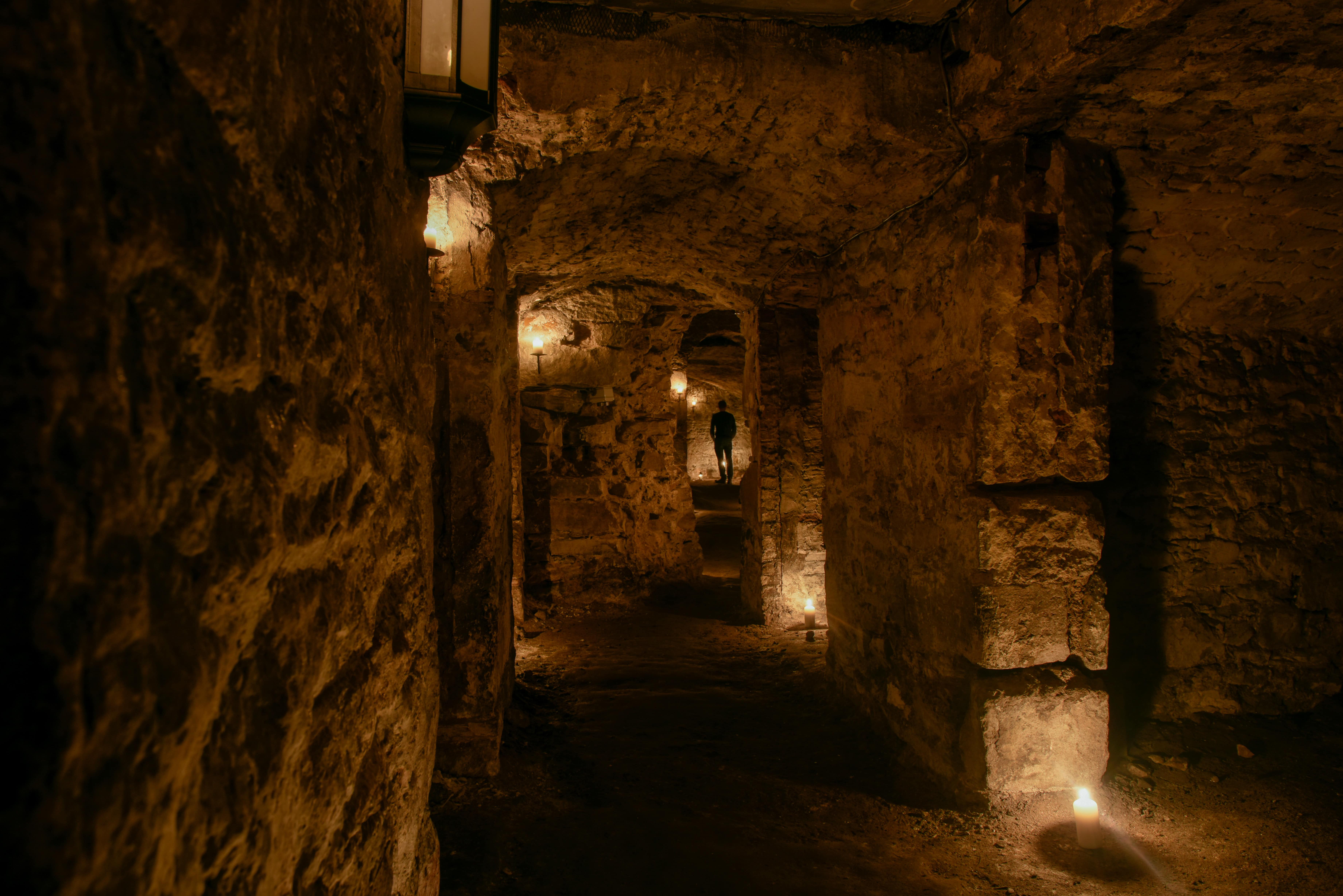 mercat ghost tour edinburgh